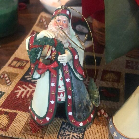 ☃️Thomas Kincaid Set of Three ornament collection from 2003. With original tags. - Picture 9 of 11